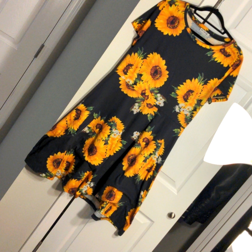 Huhot XLarge Daisy Printed Midi Dress